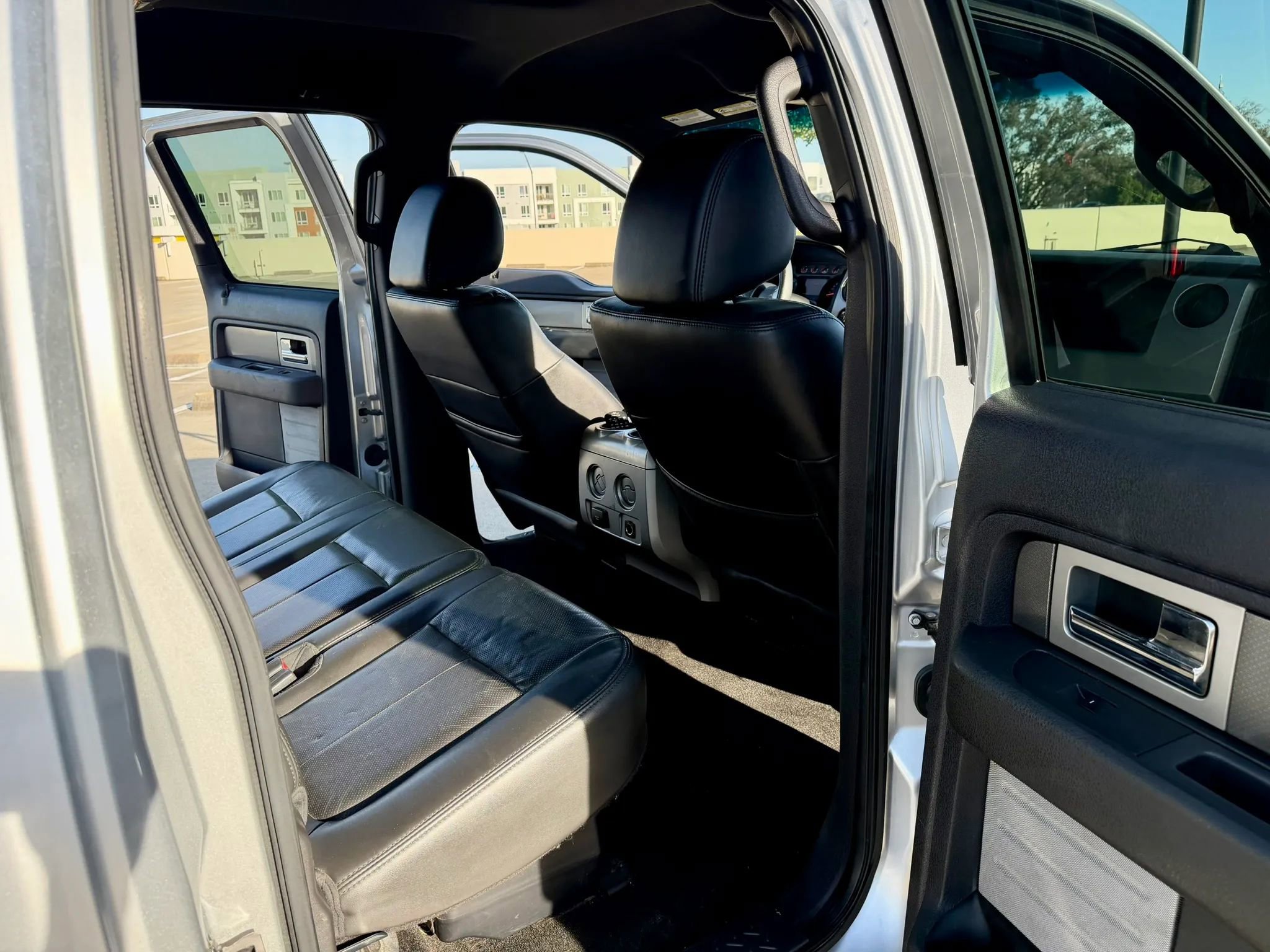 Used 2011 Ford F150 Raptor w/ Raptor Luxury Pkg AWD/4WD image 31