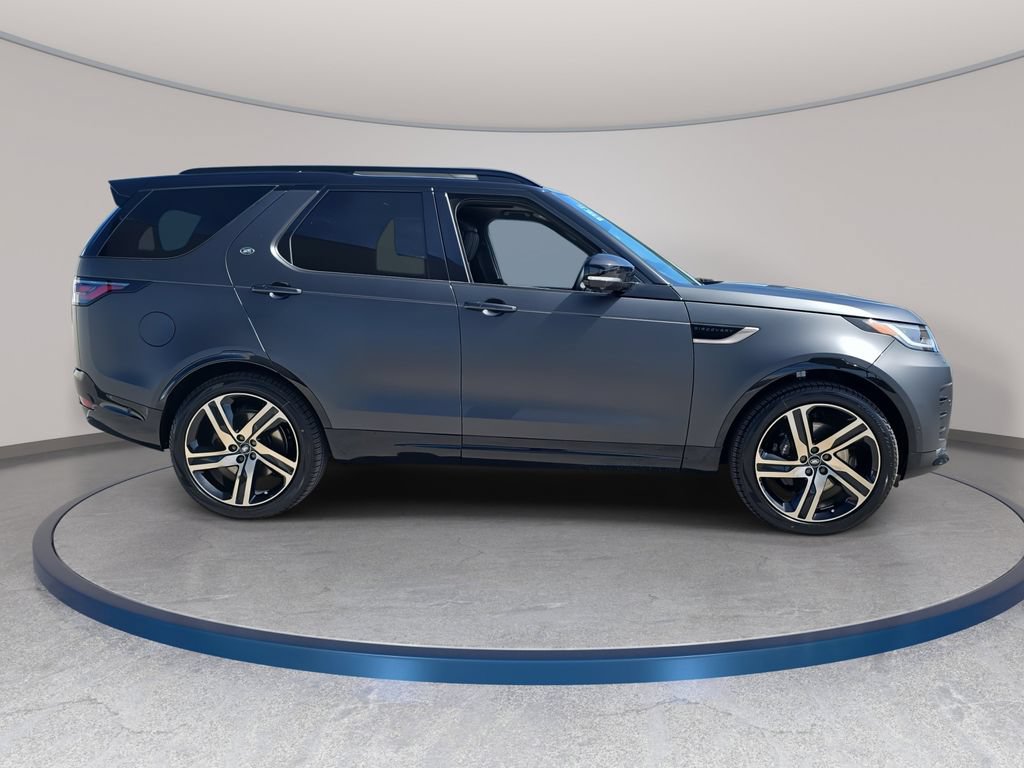New 2026 Land Rover Discovery Limited Edition AWD/4WD image 4