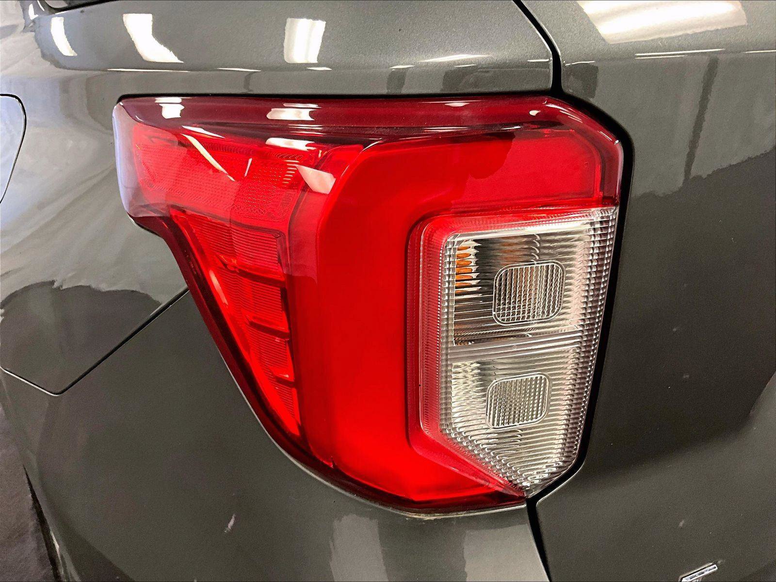 Used 2023 Ford Explorer XLT w/ Equipment Group 202A image 29