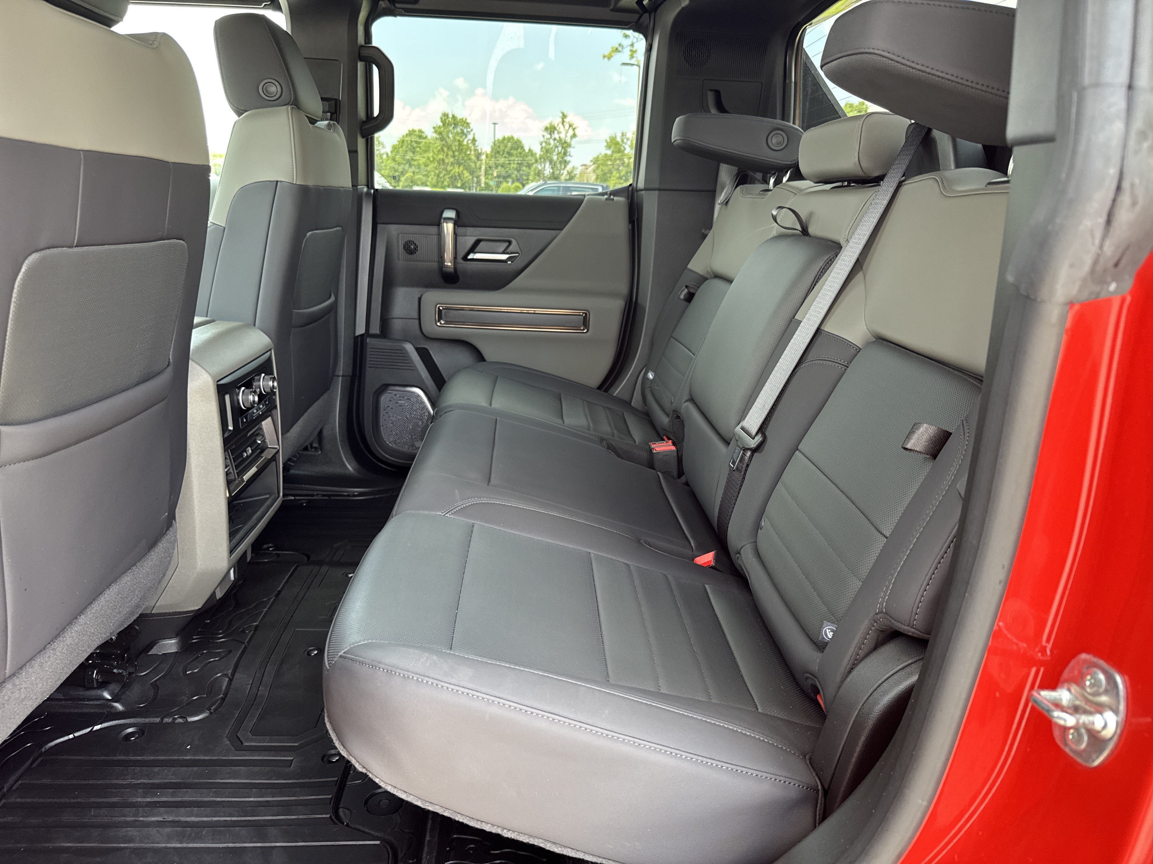 Used 2025 GMC Hummer EV 3X AWD/4WD image 33