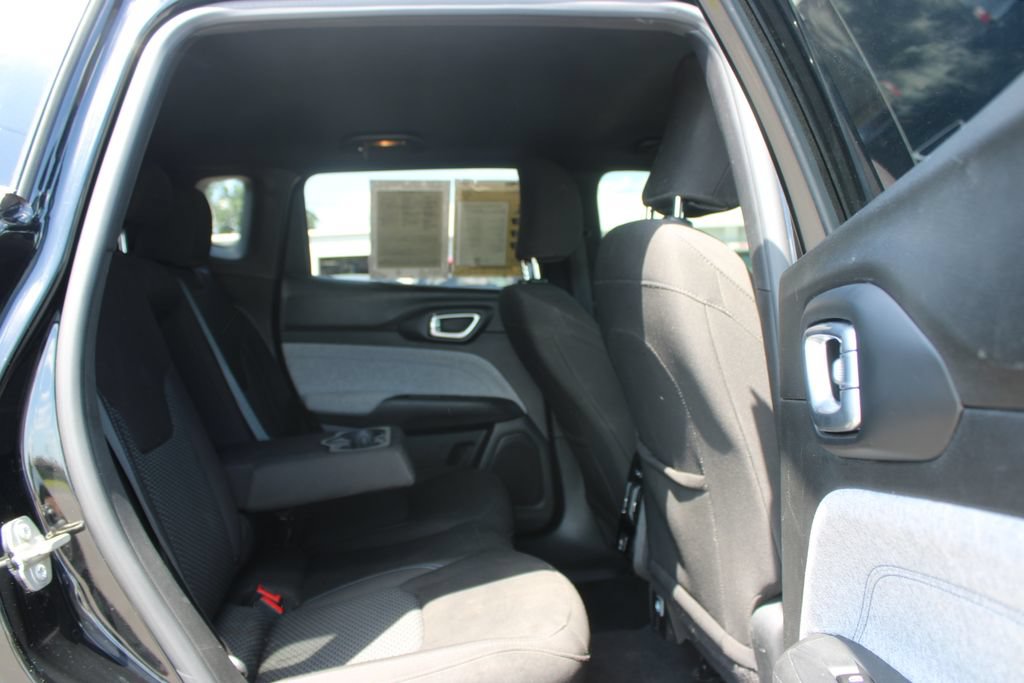 Used 2024 Jeep Compass Sport AWD/4WD image 31