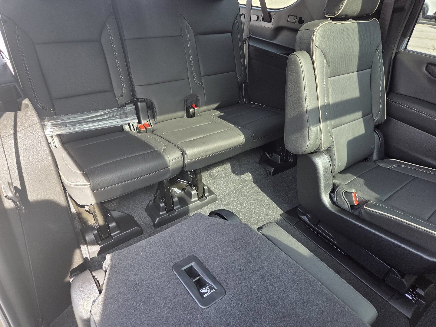 New 2026 GMC Yukon XL Elevation w/ Elevation Premium Package AWD/4WD image 27
