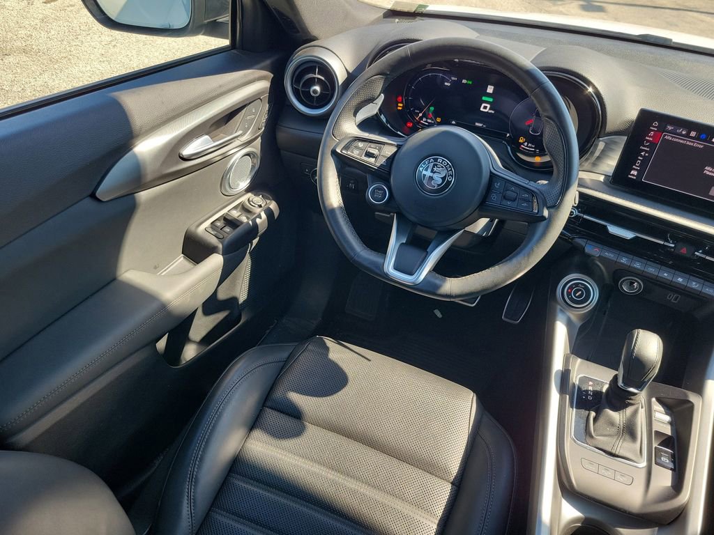 Used 2024 Alfa Romeo Tonale Veloce image 14