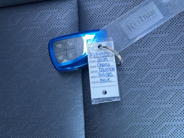 Used 2025 Chevrolet Equinox RS w/ Safety and Technology Package image 29