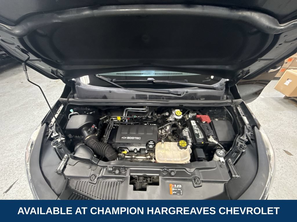 Used 2020 Chevrolet Trax LT w/ LT Convenience Package FWD image 38
