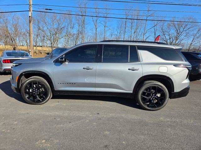Used 2024 Chevrolet Traverse RS w/ LPO, Floor Liner Package image 2