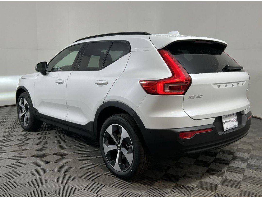 Certified 2026 Volvo XC40 B5 Plus w/ Protection Package Premier AWD/4WD image 4