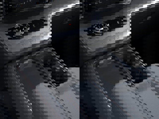 New 2025 Ford Expedition Active image 15