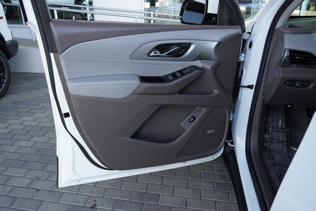 Used 2020 Chevrolet Traverse LT w/ LT Premium Package image 13