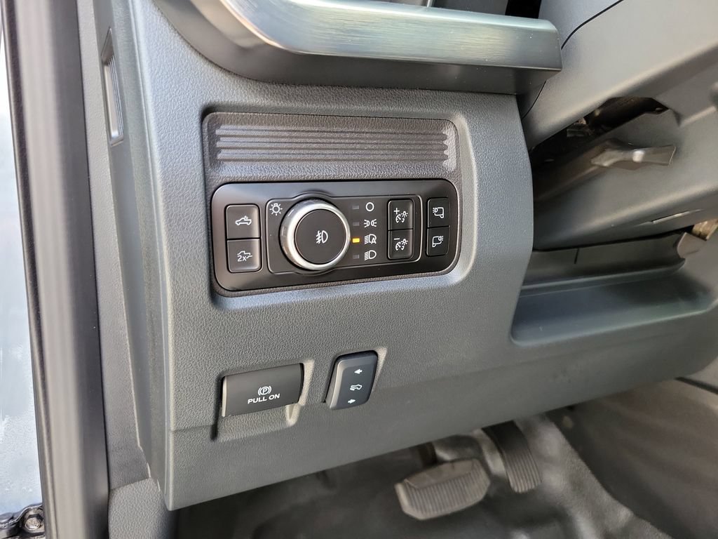 Certified 2025 Ford F250 Lariat w/ Chrome Package AWD/4WD image 19