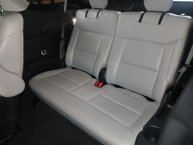 Used 2025 Ford Explorer Active w/ Active Comfort Package image 43