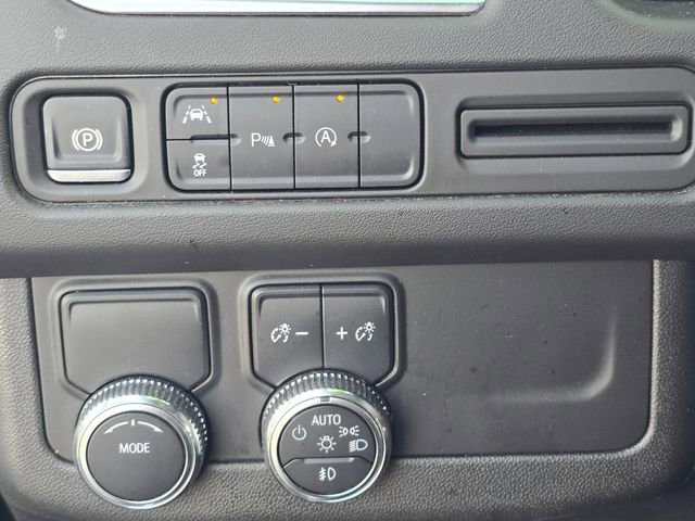 Used 2024 GMC Yukon SLT image 18