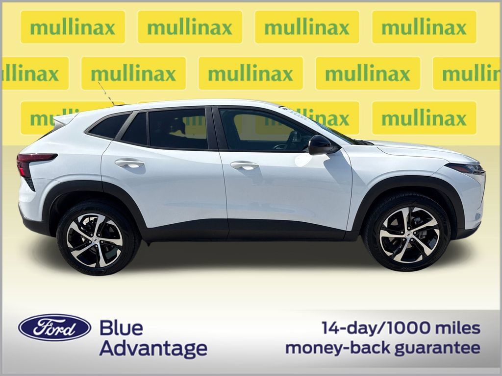 Used 2024 Chevrolet Trax RS w/ Driver Confidence Package FWD video 2