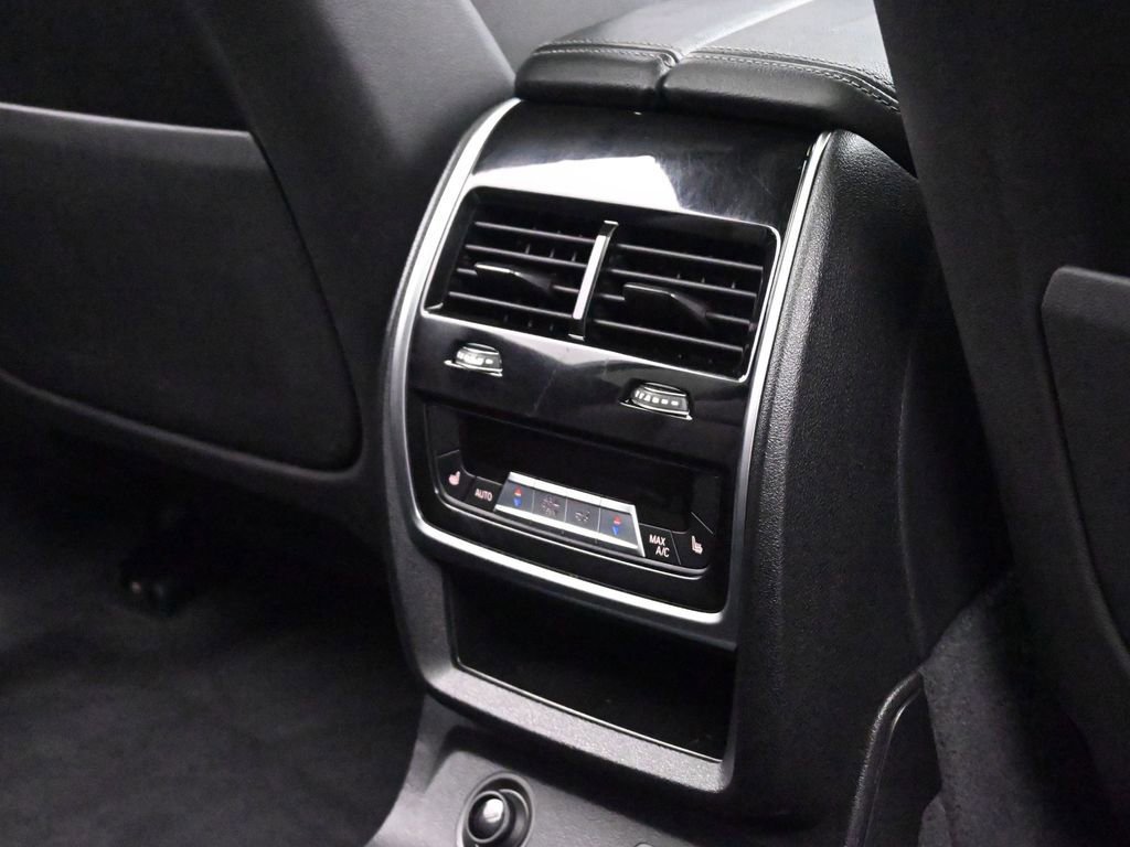 Used 2019 BMW X7 xDrive40i w/ Premium Package image 19