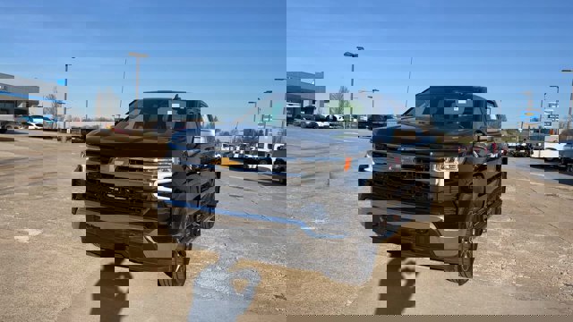 Used 2023 Chevrolet Silverado 1500 LT image 4