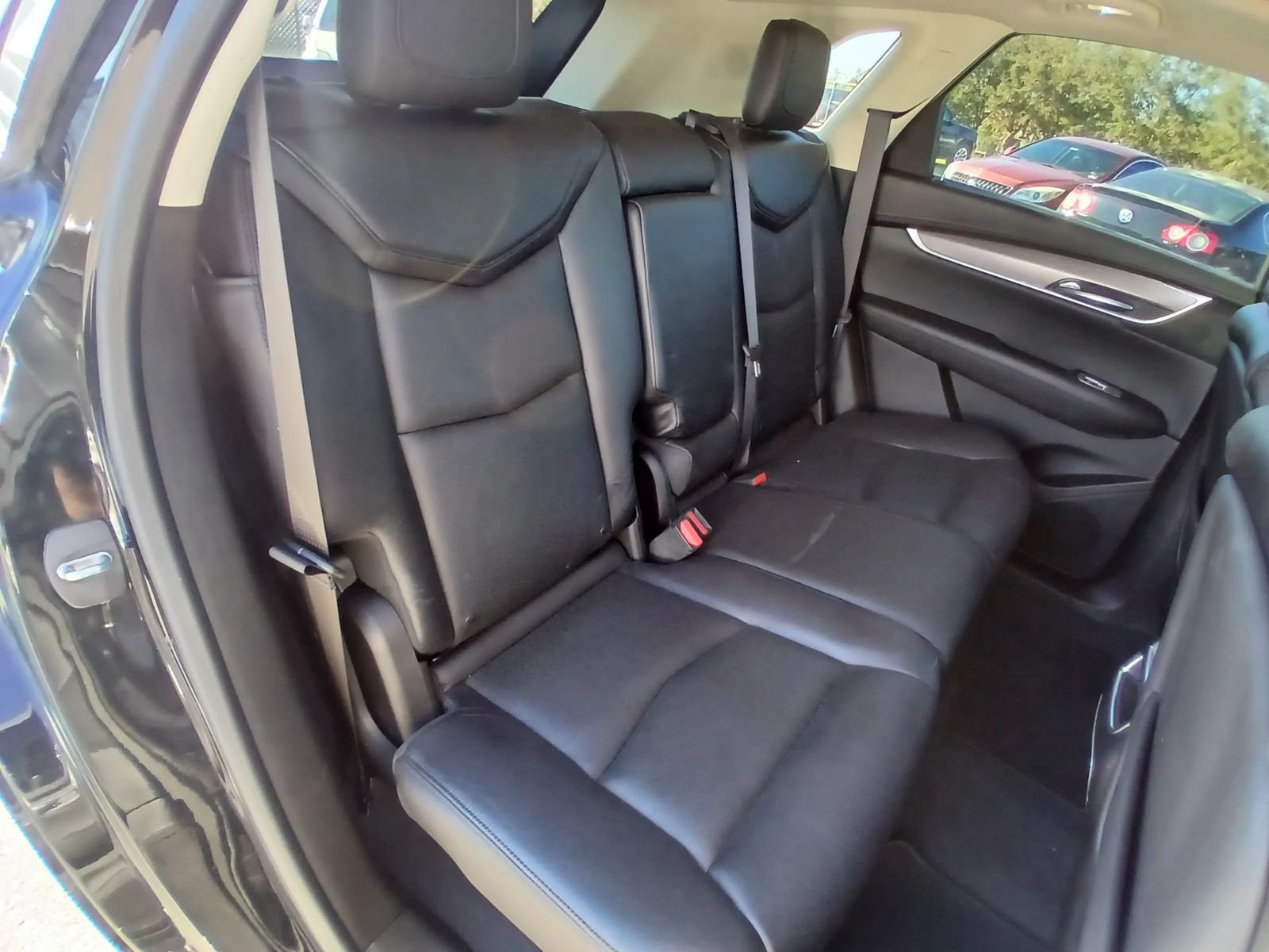 Used 2017 Cadillac XT5 Luxury w/ Driver Awareness Package FWD image 17