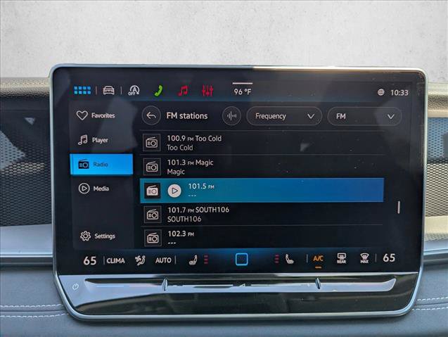 New 2026 Volkswagen Tiguan SE FWD image 17