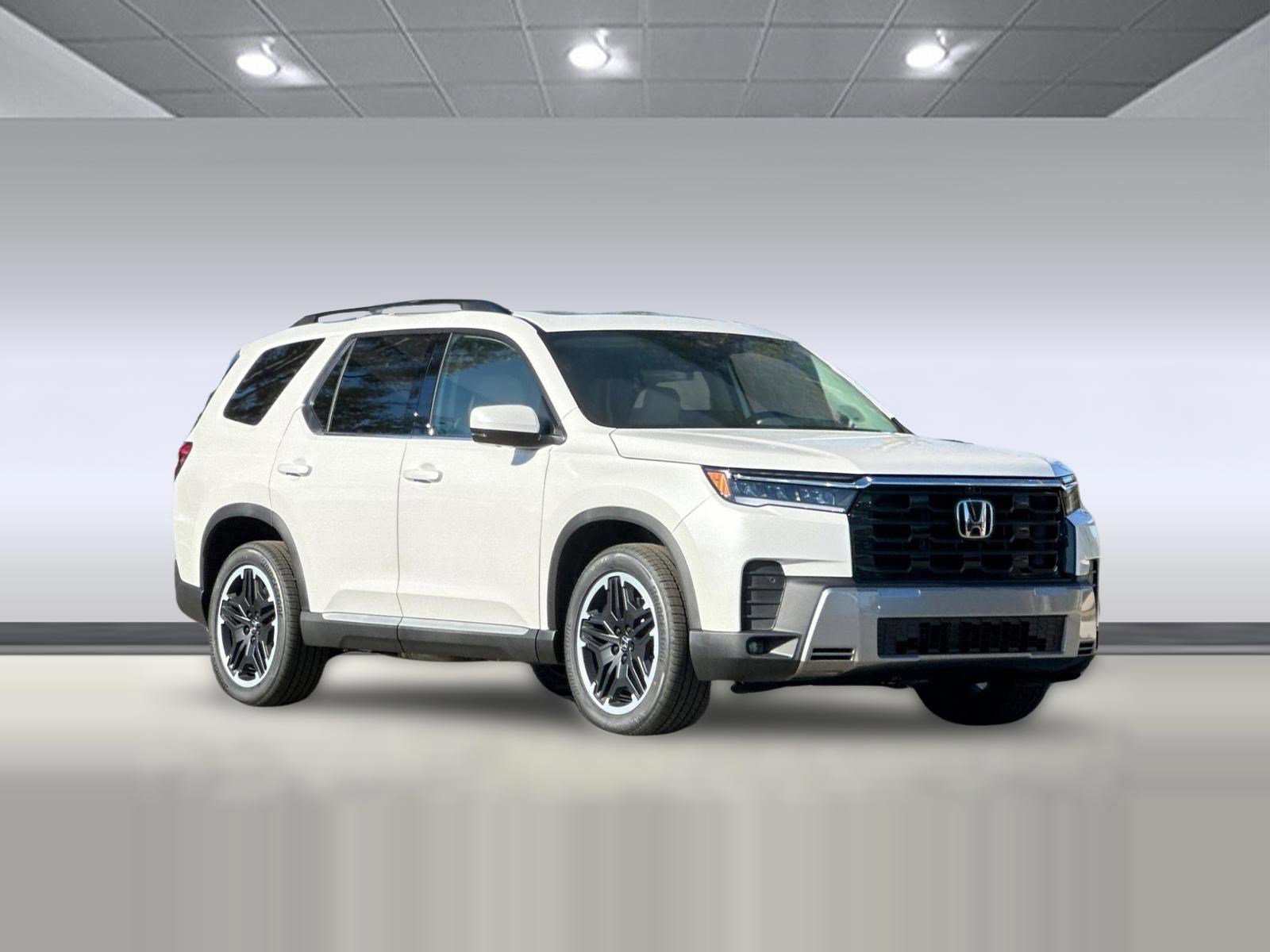 New 2026 Honda Pilot Touring image 6