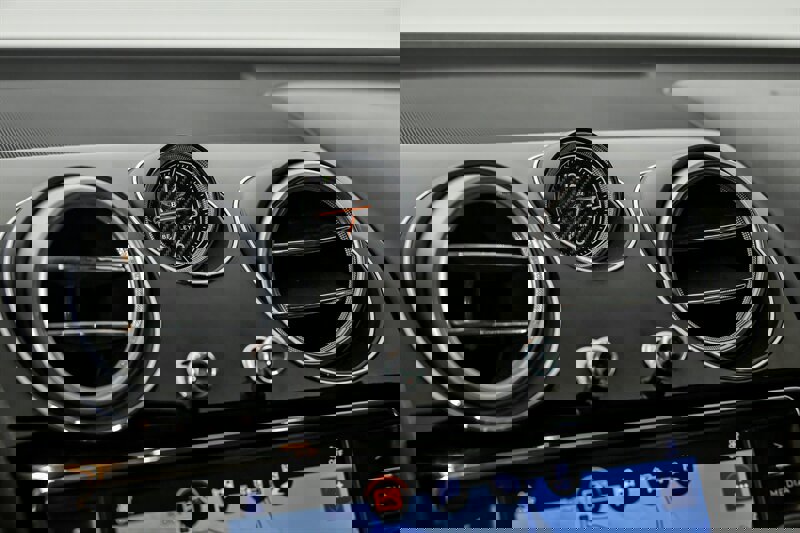 Used 2017 Bentley Bentayga image 29