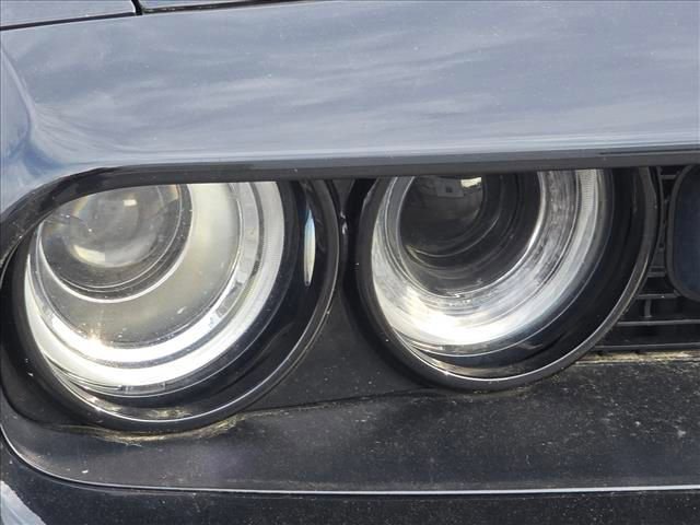Used 2023 Dodge Challenger SXT RWD image 31