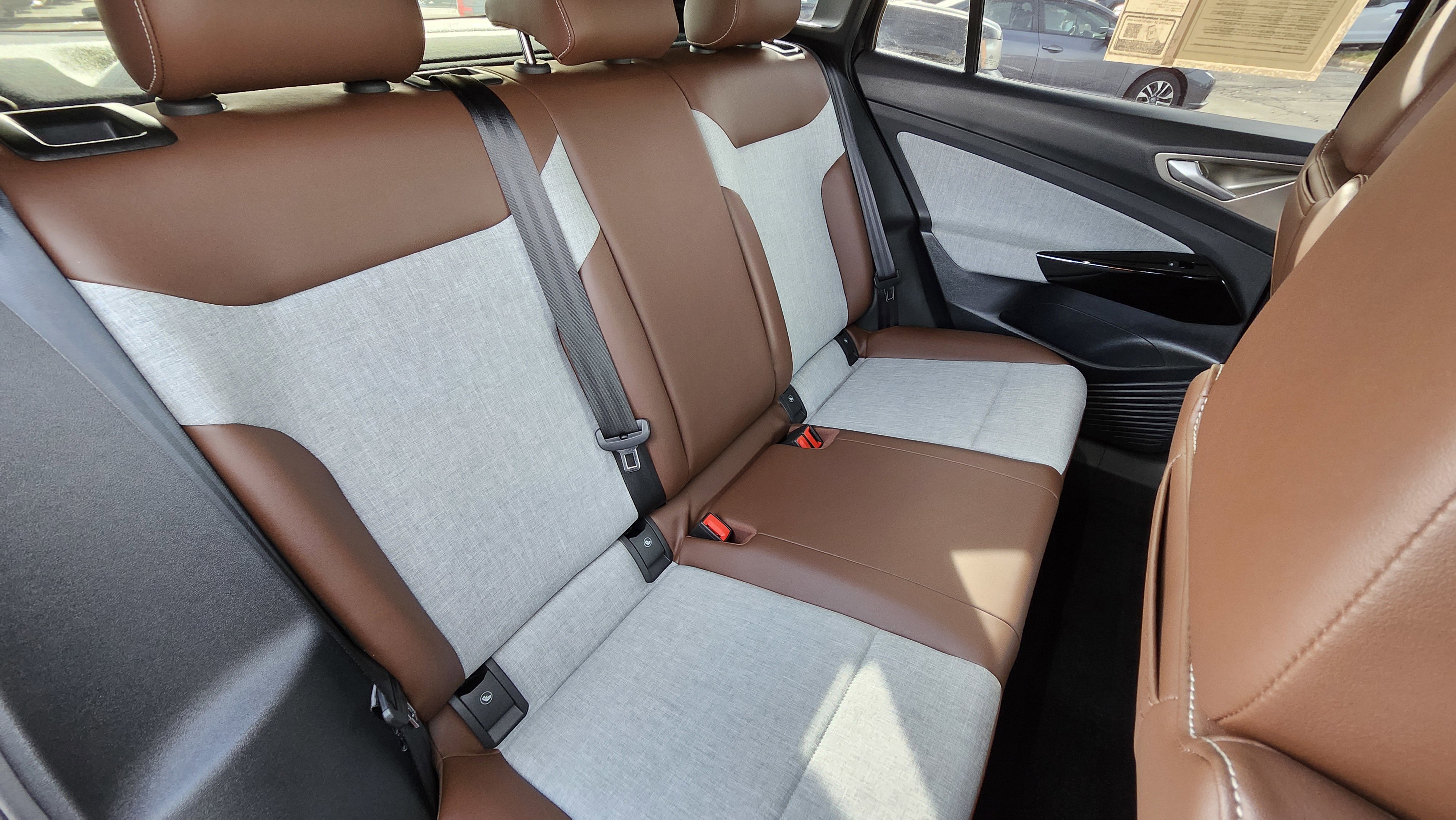 Used 2024 Volkswagen ID.4 2WD image 19