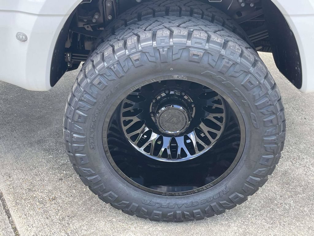 New 2026 Ford F350 Platinum w/ Platinum Plus Package AWD/4WD image 9