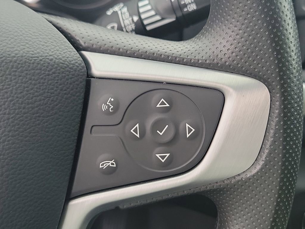 Used 2023 GMC Terrain SLE w/ Driver Convenience Package image 24