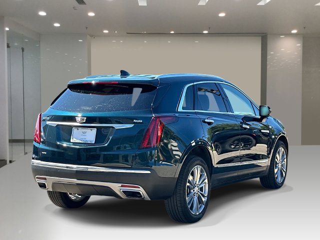 Used 2024 Cadillac XT5 Premium Luxury w/ LPO, Floor Liner Package AWD/4WD image 5
