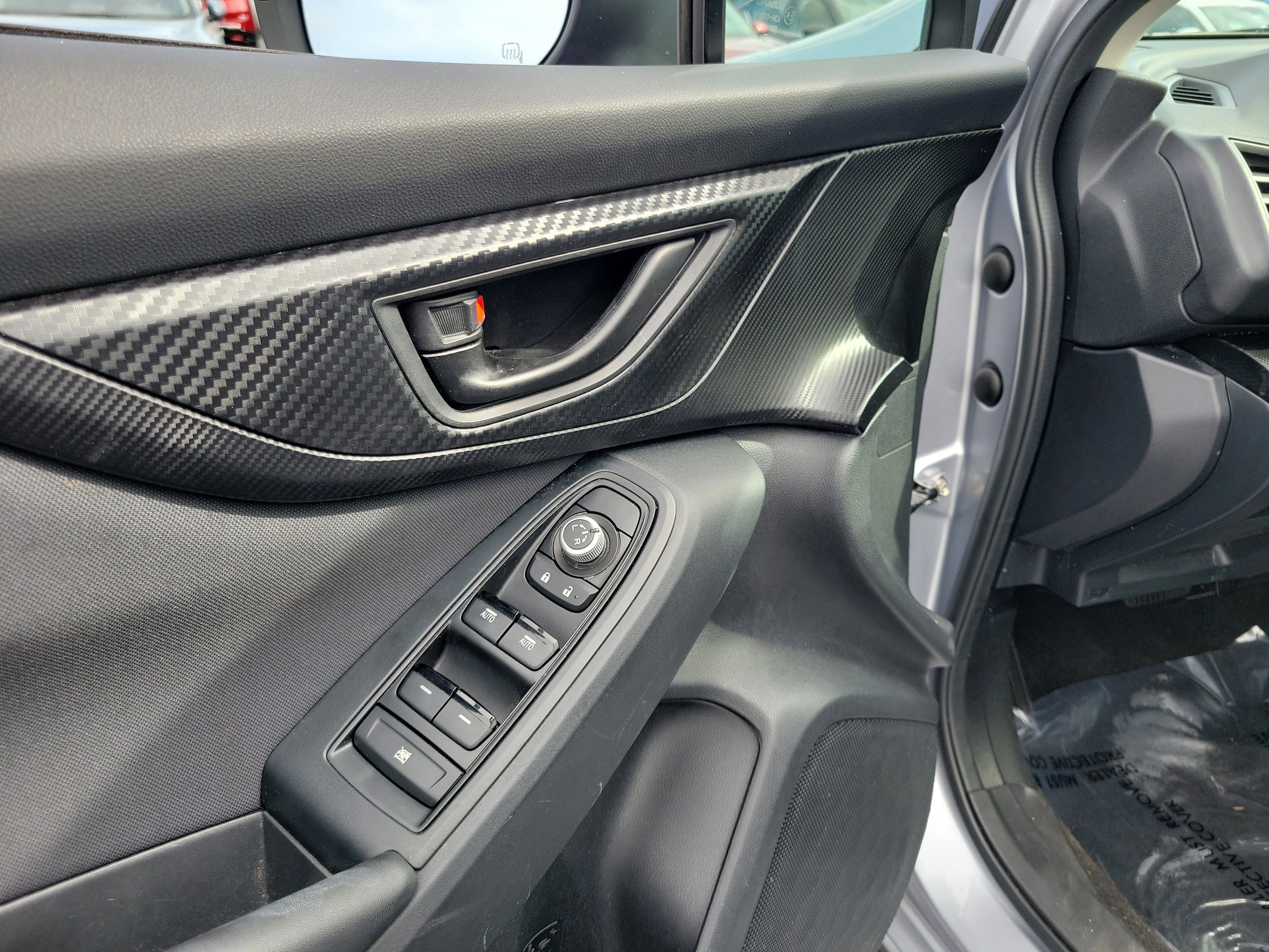 Used 2021 Subaru Crosstrek 2.0i Premium w/ Moonroof Package image 18