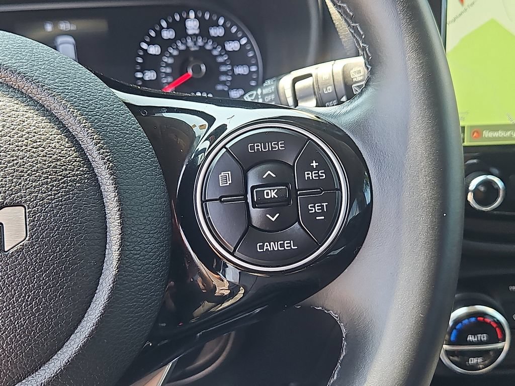 Certified 2022 Kia Soul X-Line FWD image 21
