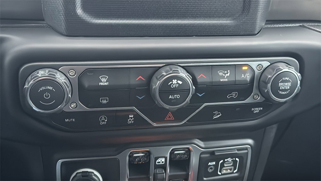 Used 2021 Jeep Wrangler Unlimited Sport image 35