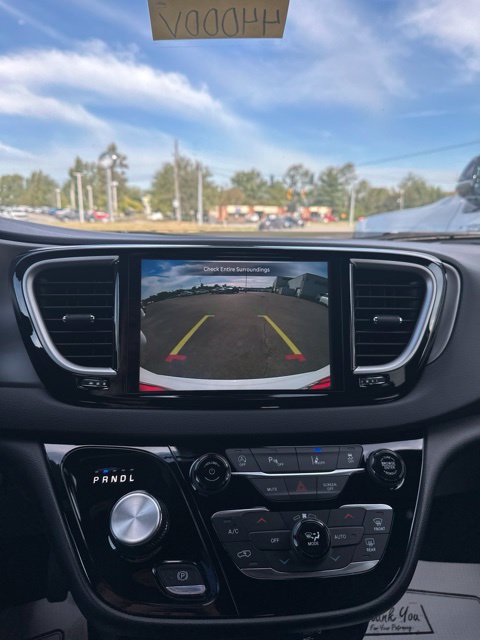 New 2027 Chrysler Pacifica LX FWD image 19
