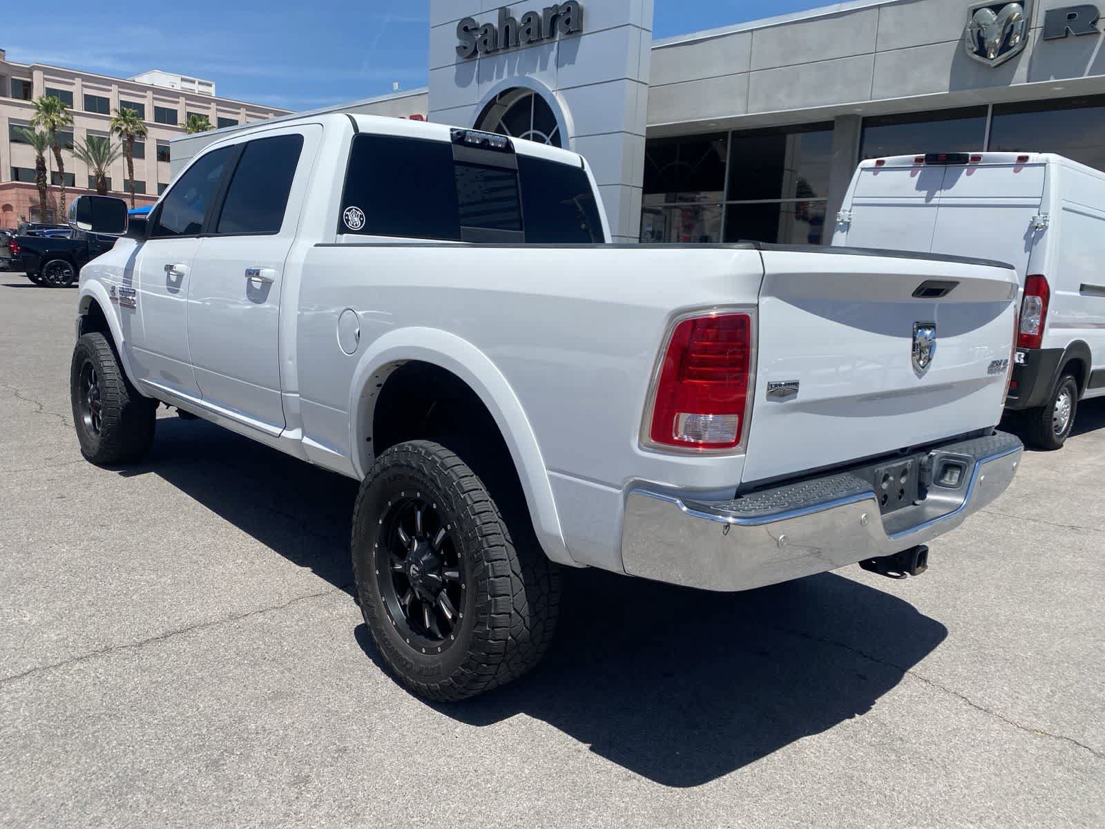Used 2018 RAM 2500 Laramie AWD/4WD image 9