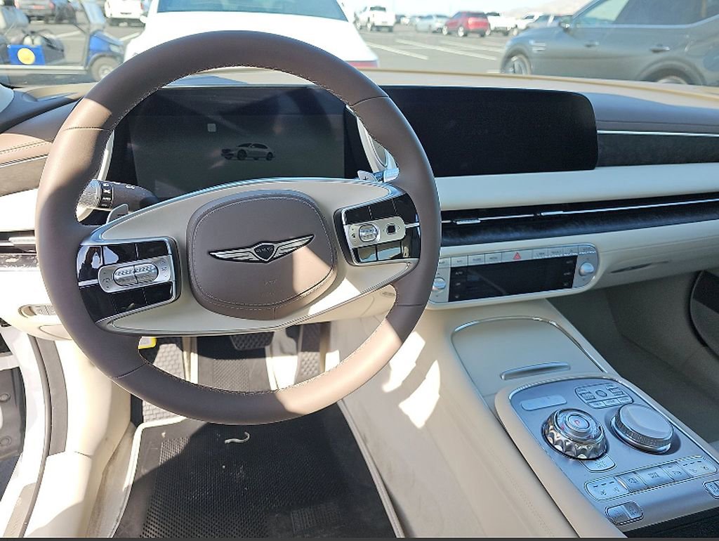 Used 2025 Genesis G90 3.5T image 12