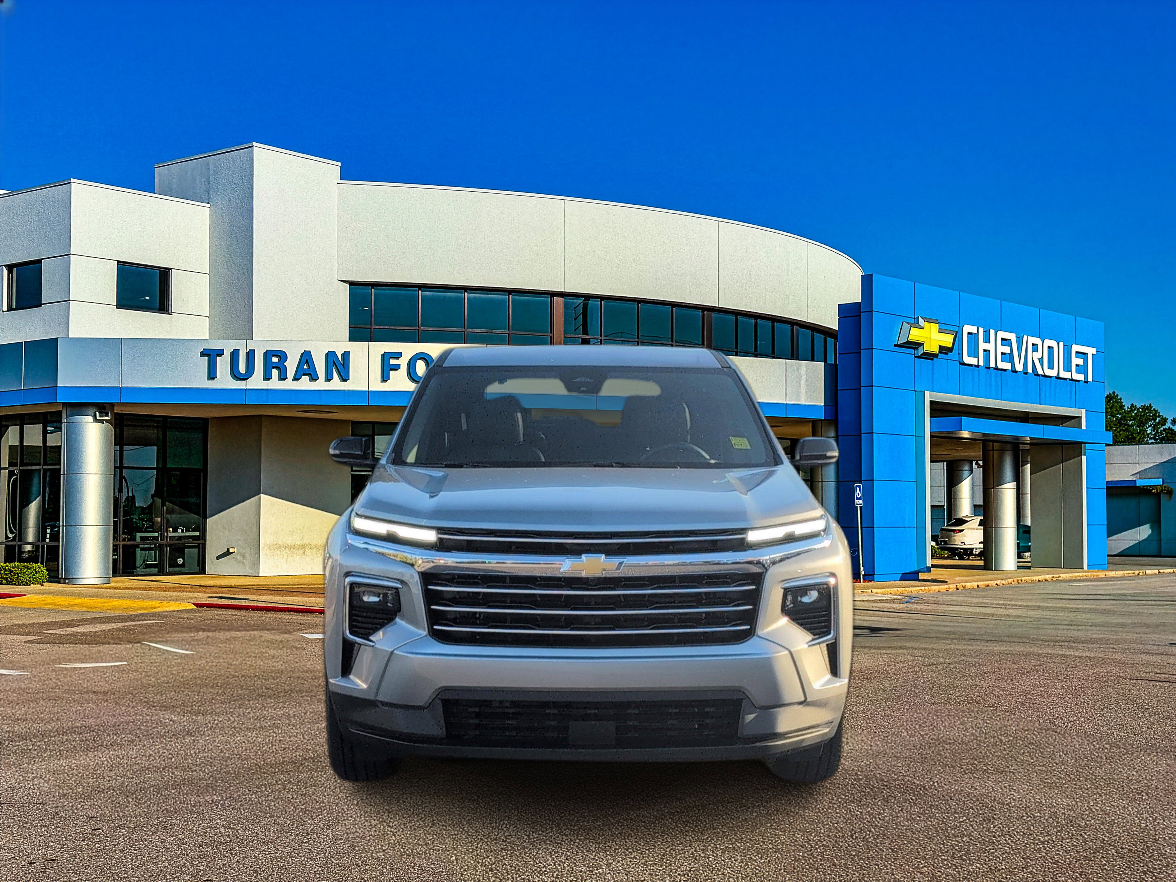 Used 2025 Chevrolet Traverse LT image 8