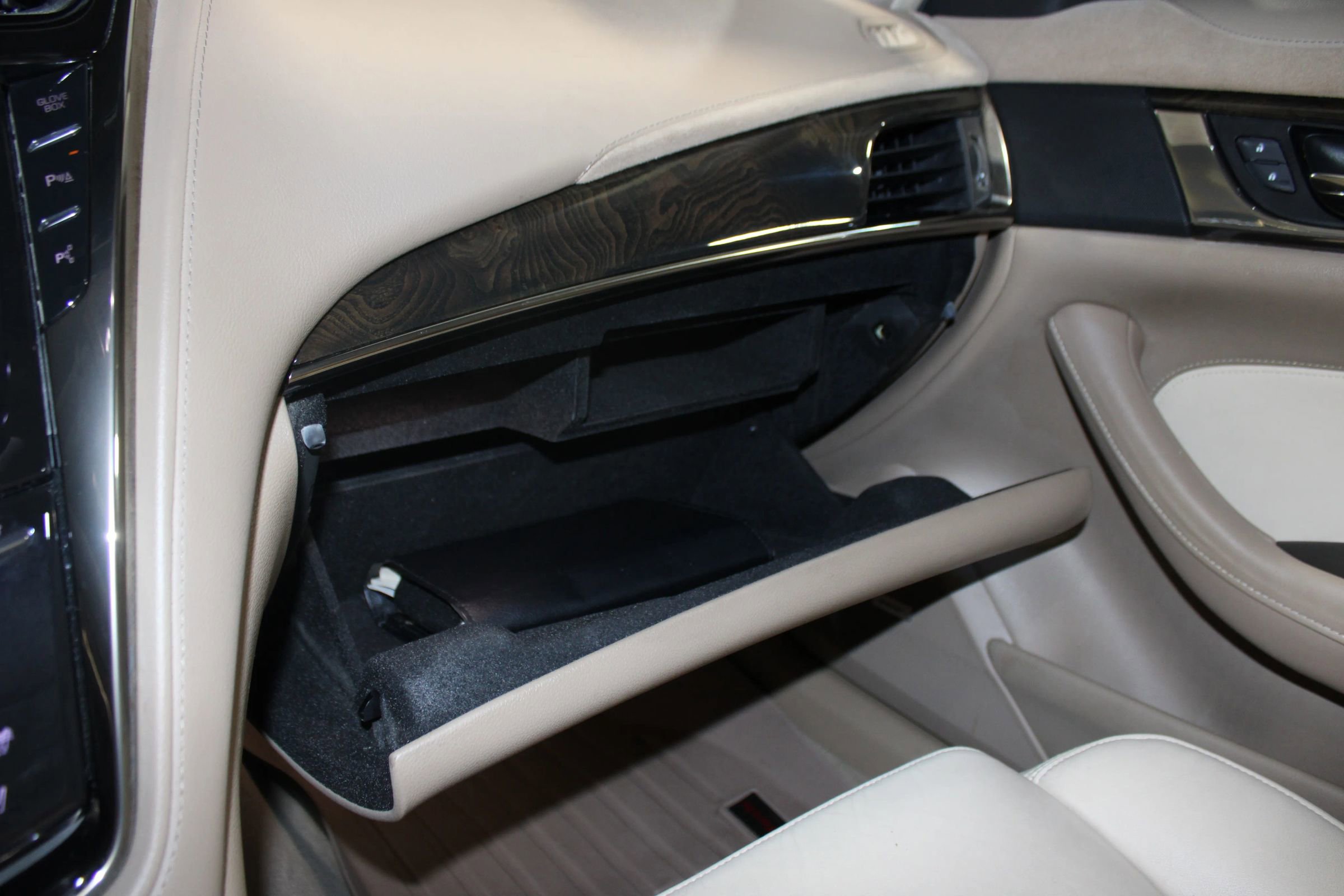 Used 2015 Cadillac CTS Performance image 26