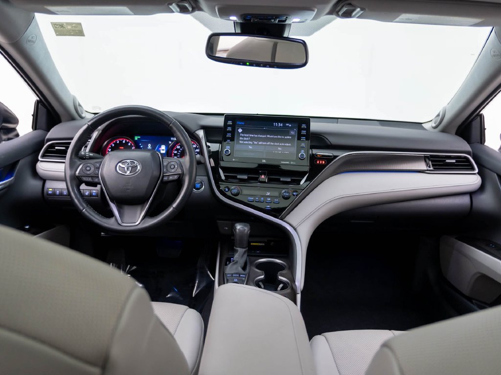 Used 2023 Toyota Camry XSE w/ Navigation Package FWD image 12
