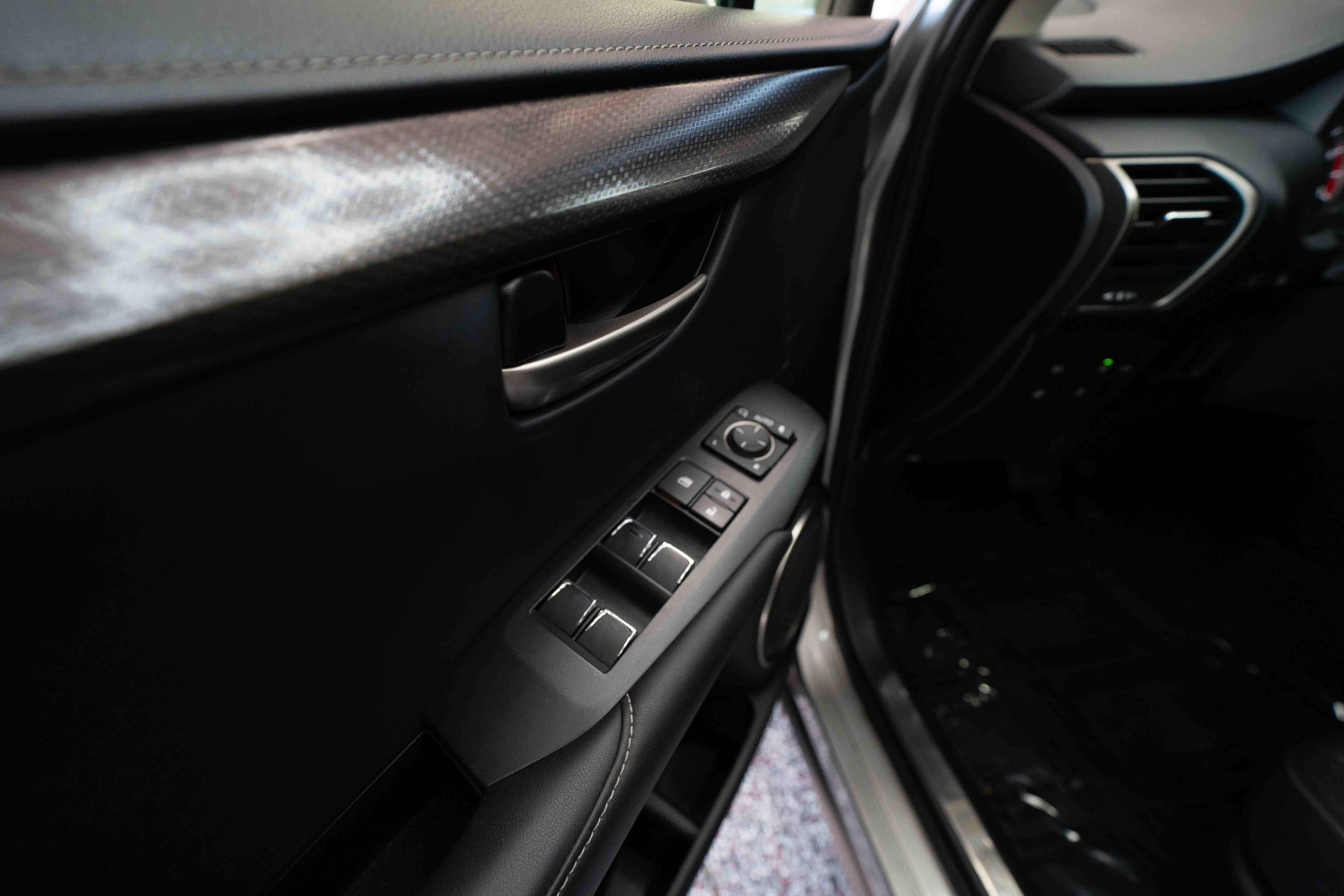 Used 2021 Lexus NX 300 AWD w/ Cold Area Package image 7