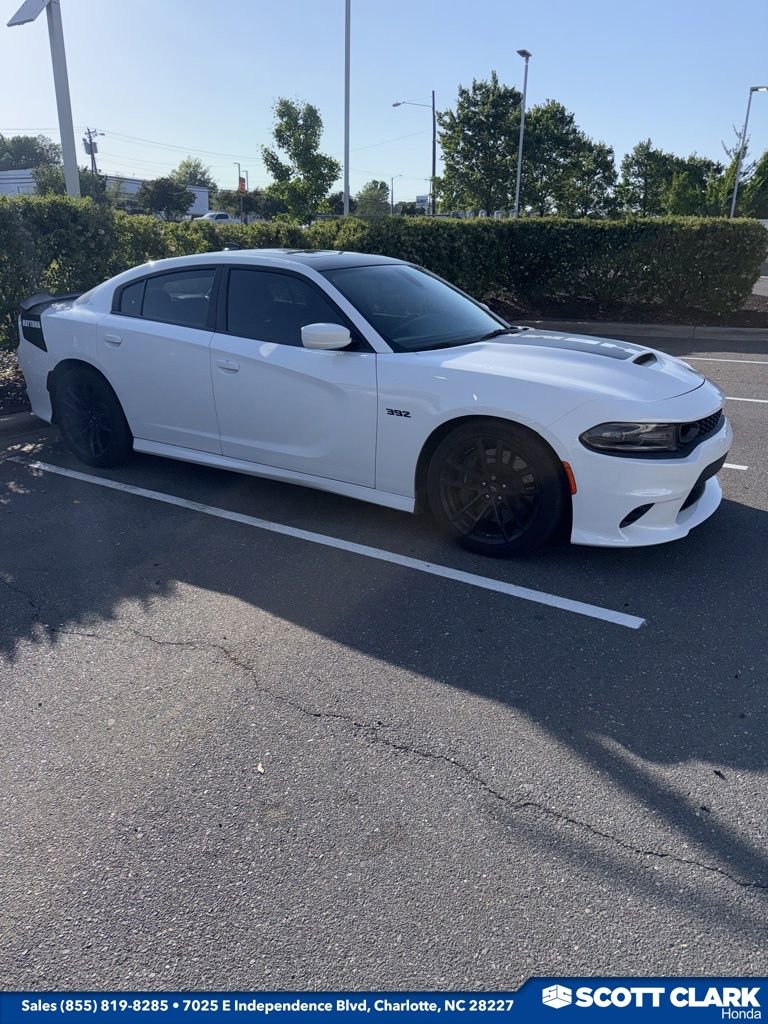 Used 2019 Dodge Charger Scat Pack w/ Daytona Edition Group RWD image 2