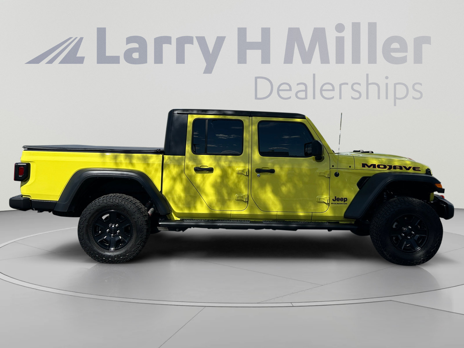 Certified 2023 Jeep Gladiator Mojave w/ Cold Weather Group AWD/4WD image 6