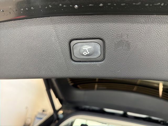 Used 2023 Ford Edge SEL w/ Convenience Package AWD/4WD image 18