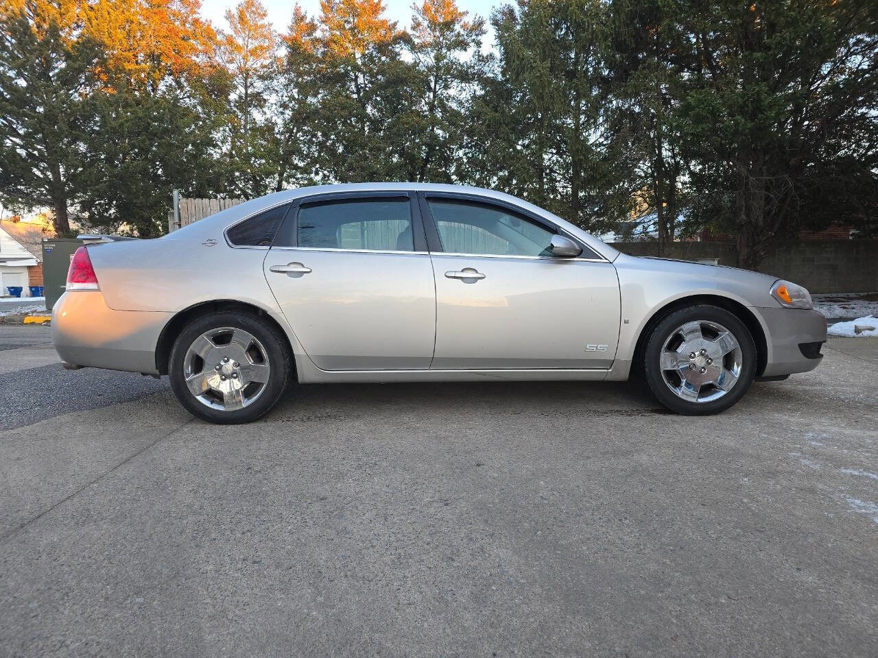 Used 2008 Chevrolet Impala SS w/ Convenience Package image 2
