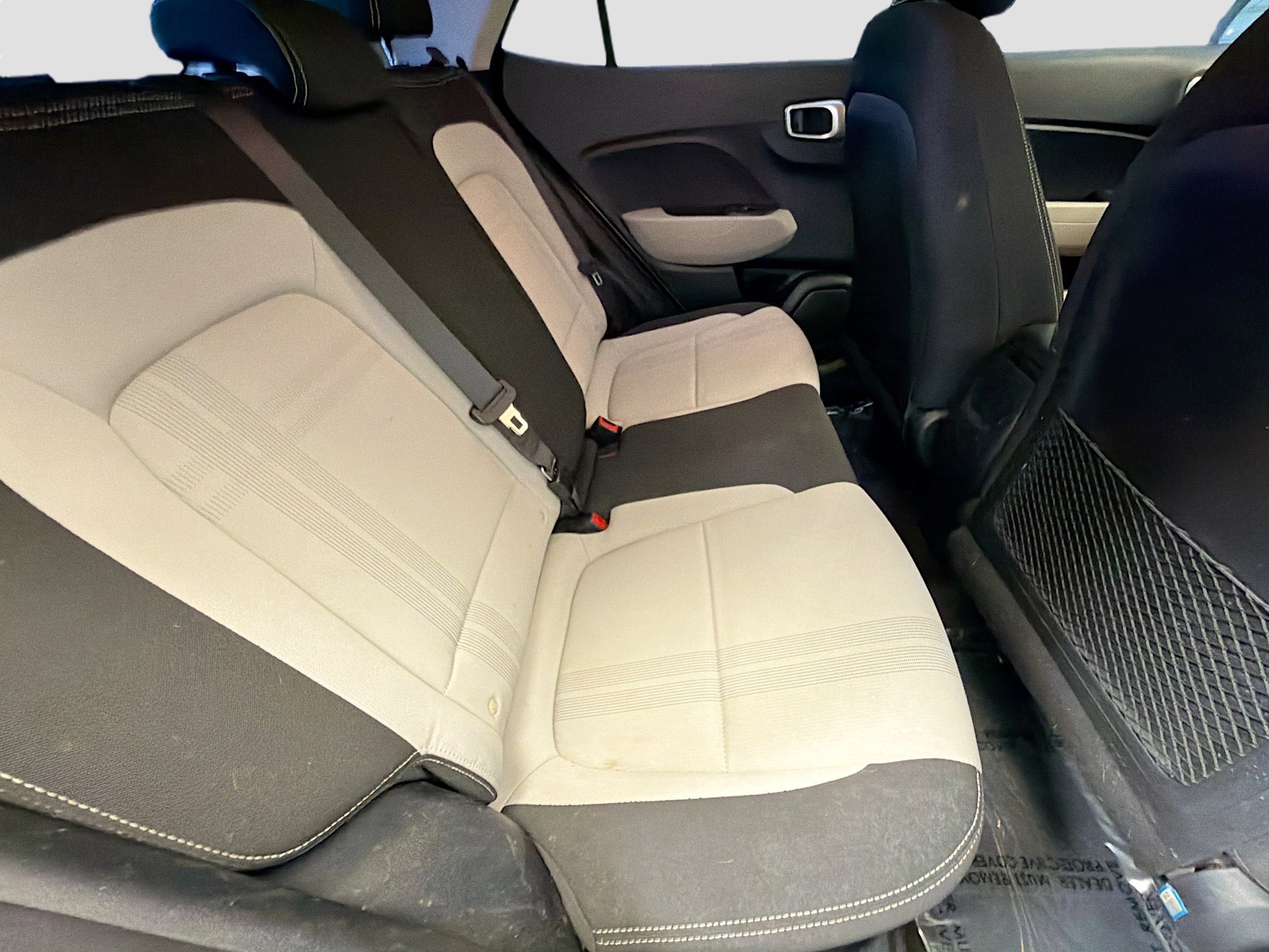 Used 2021 Hyundai Venue SEL FWD image 14