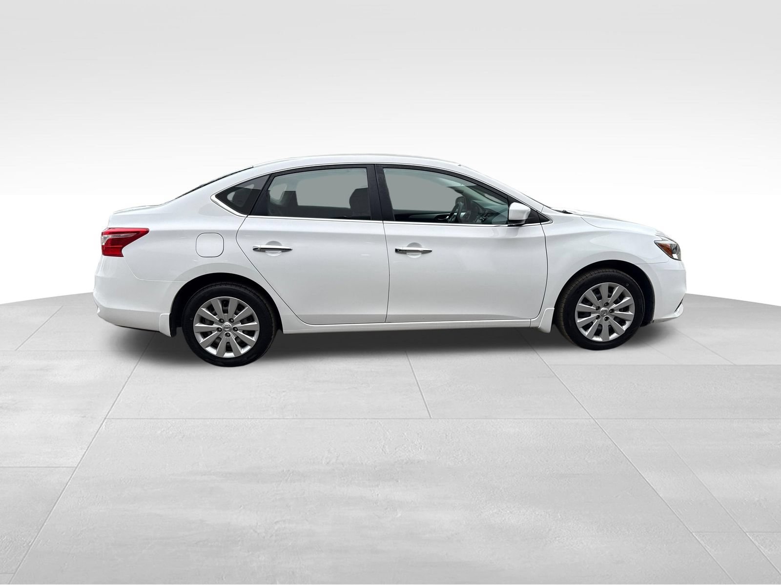 Used 2019 Nissan Sentra S FWD image 6