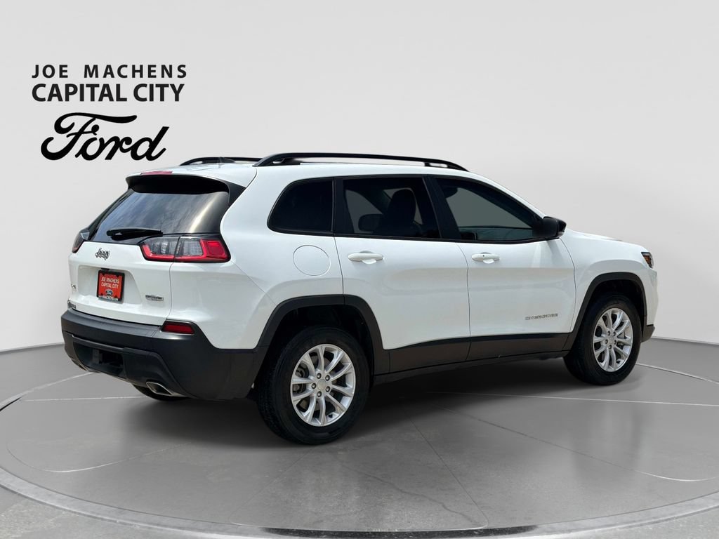 Used 2022 Jeep Cherokee Latitude Lux w/ Sun & Sound Group AWD/4WD image 5