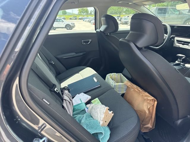 Used 2025 Kia K4 LXS image 22