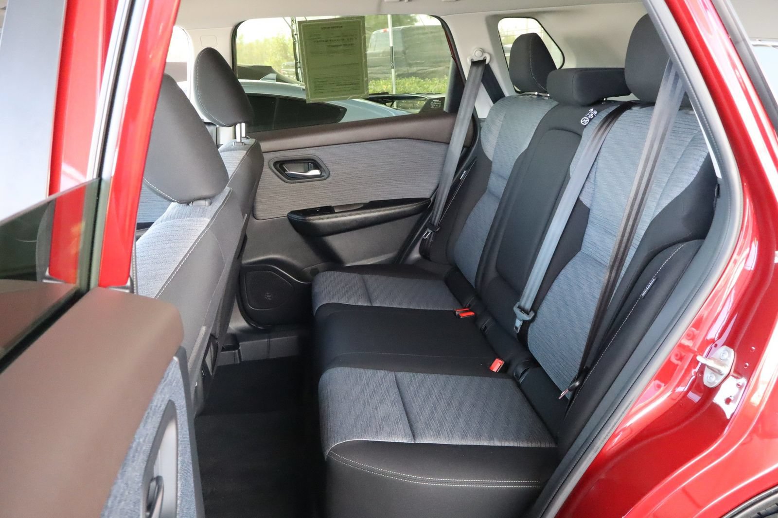 Used 2023 Nissan Rogue SV FWD image 36