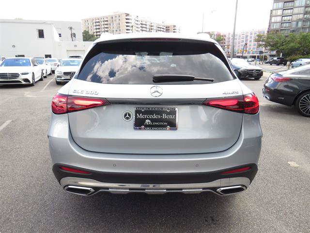 Used 2026 Mercedes-Benz GLC 300 4MATIC image 3
