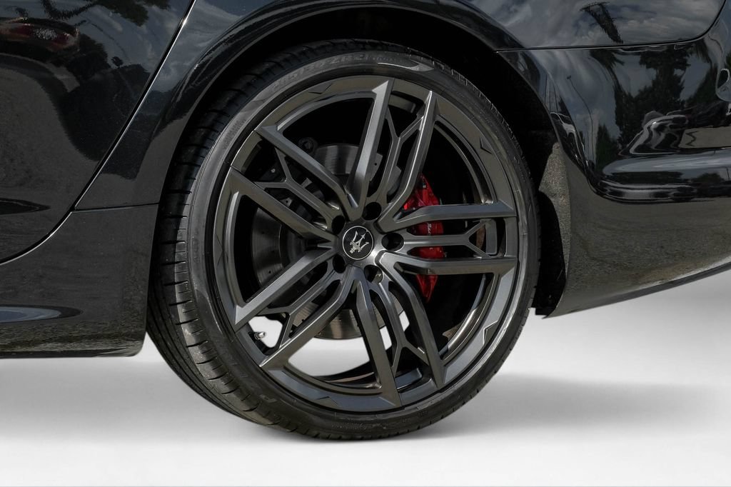 Used 2022 Maserati Quattroporte Trofeo RWD image 69