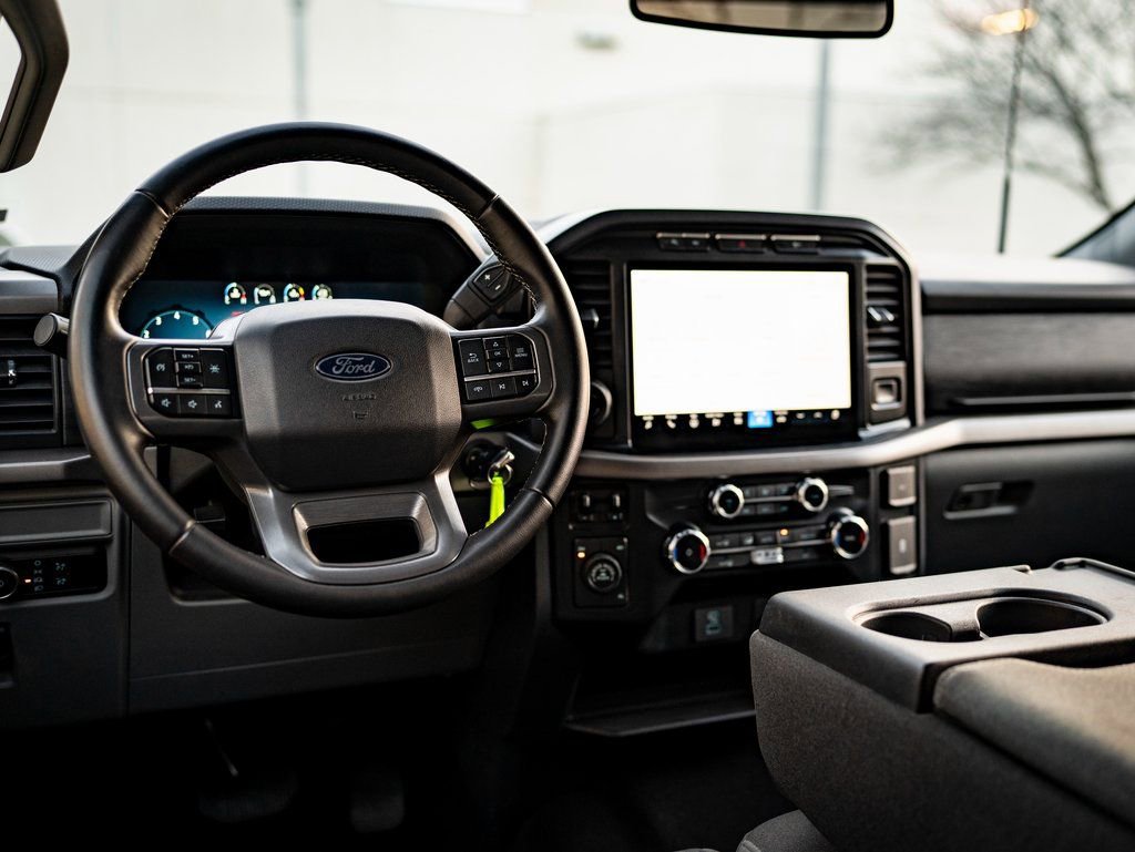 Used 2024 Ford F150 XLT w/ Tow/Haul Package image 4